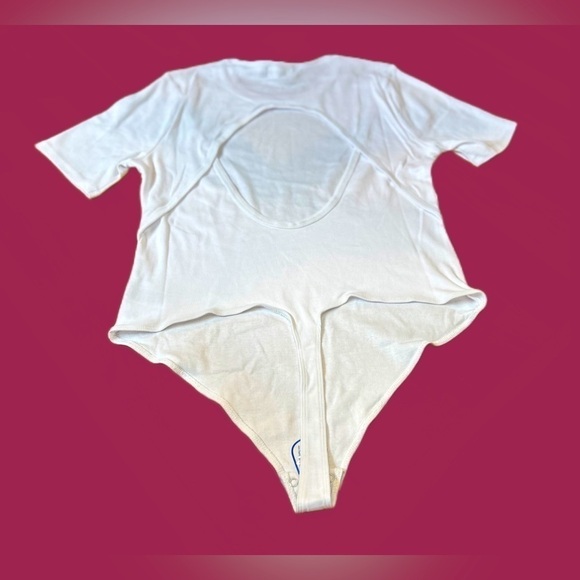 NWT Good American White Open-Back Short-Sleeve Thong Bodysuit with Snaps, XXXL - Picture 6 of 15